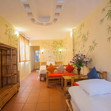 Bamboo Hotel-3